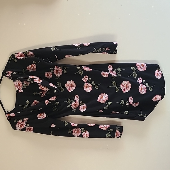 M (7/9) Long Sleeve Dress. - Picture 2 of 2